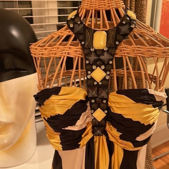 🎉HP🎉🔥SALE 🔥Jovani black yellow and white dress - Picture 3 of 12